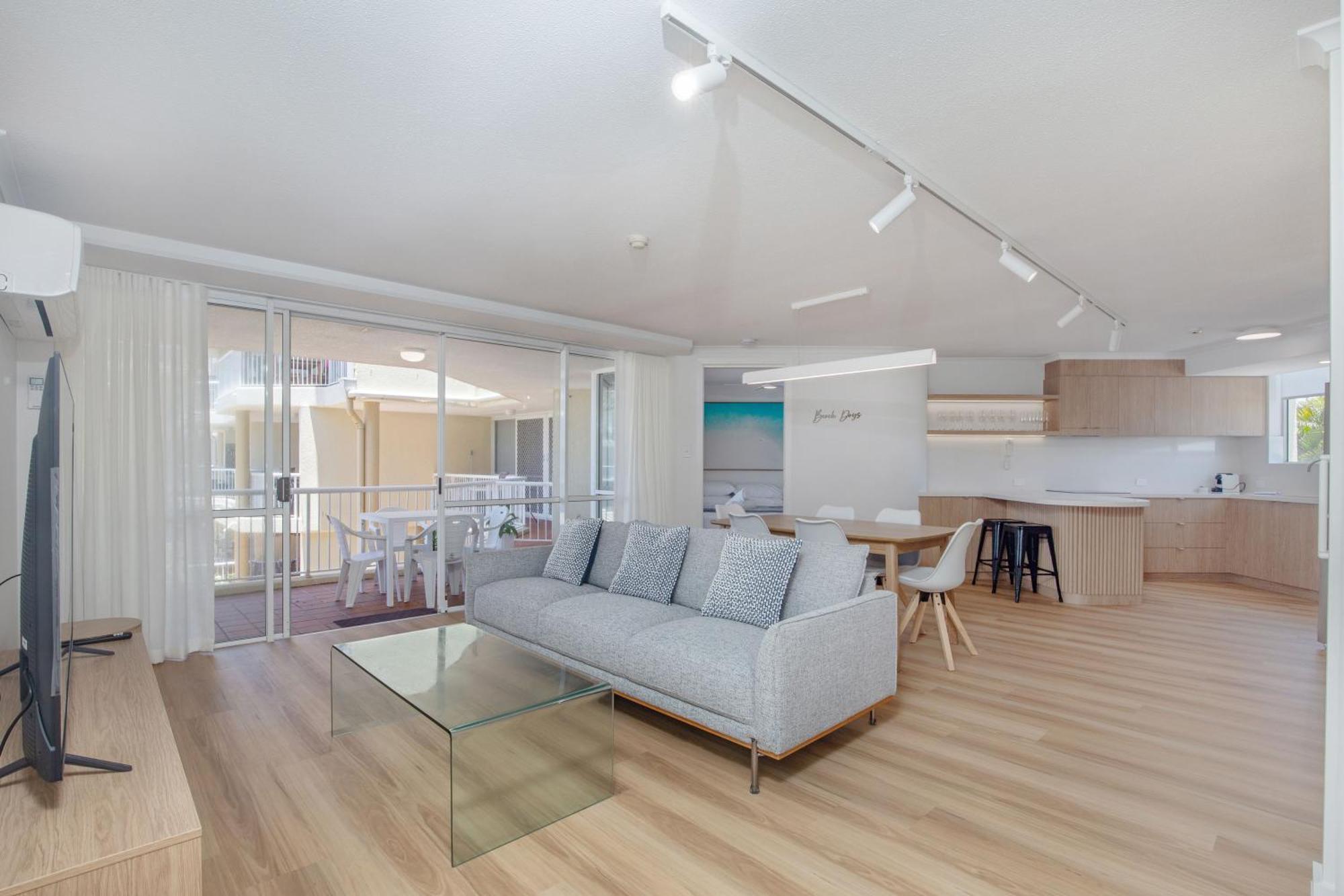 Crystal Beachfront Apartments Gold Coast Esterno foto