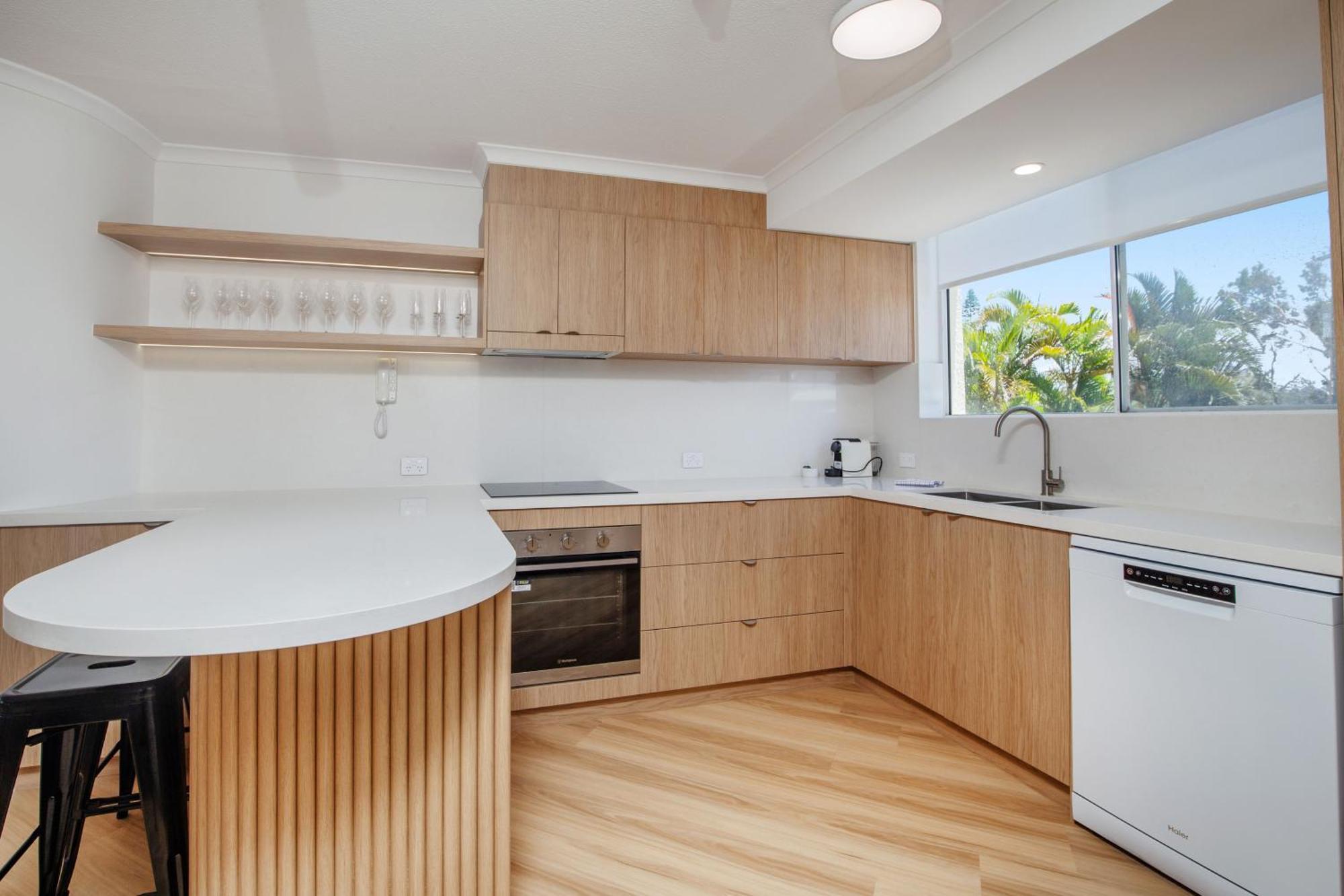 Crystal Beachfront Apartments Gold Coast Esterno foto