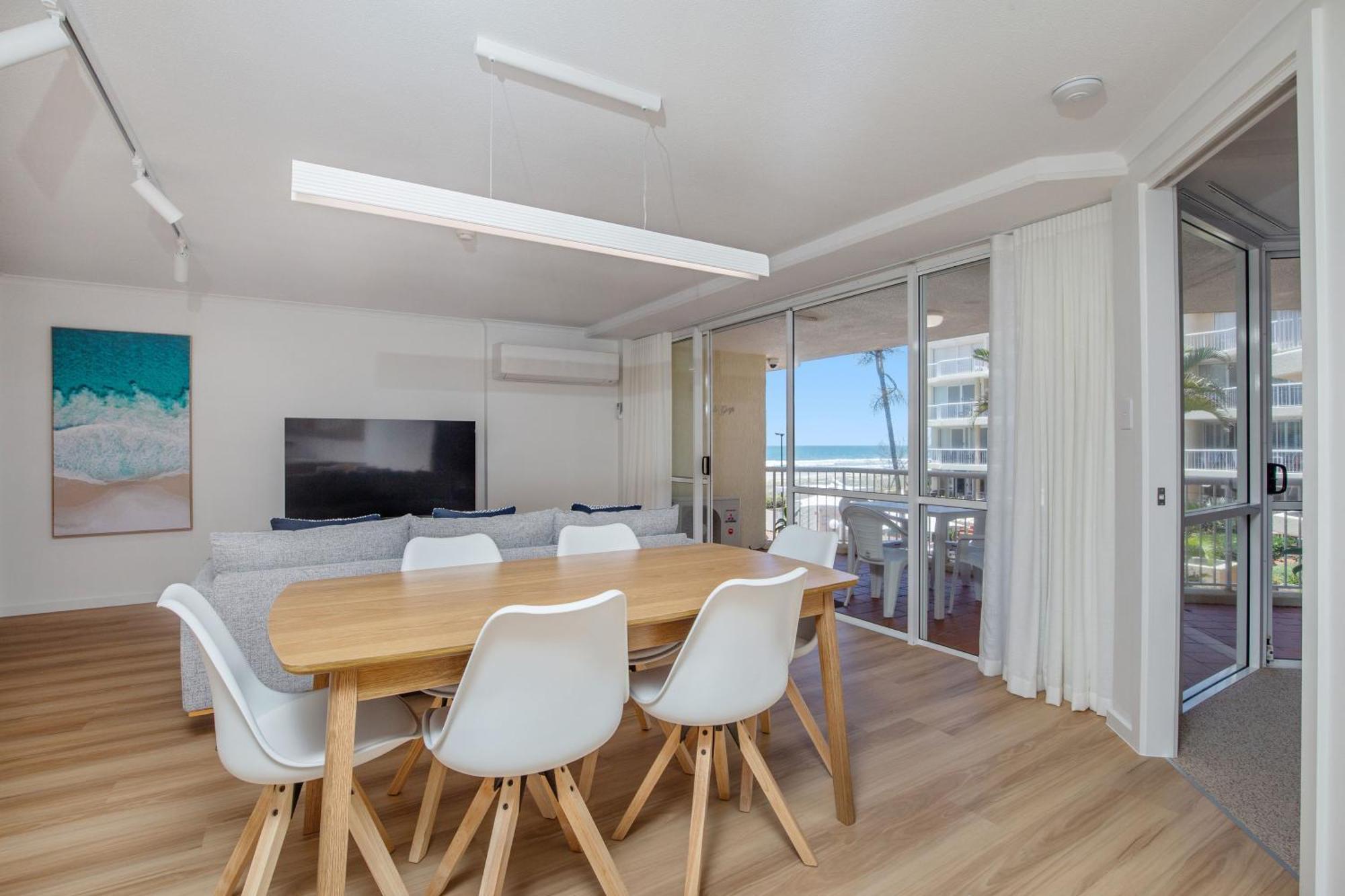 Crystal Beachfront Apartments Gold Coast Esterno foto