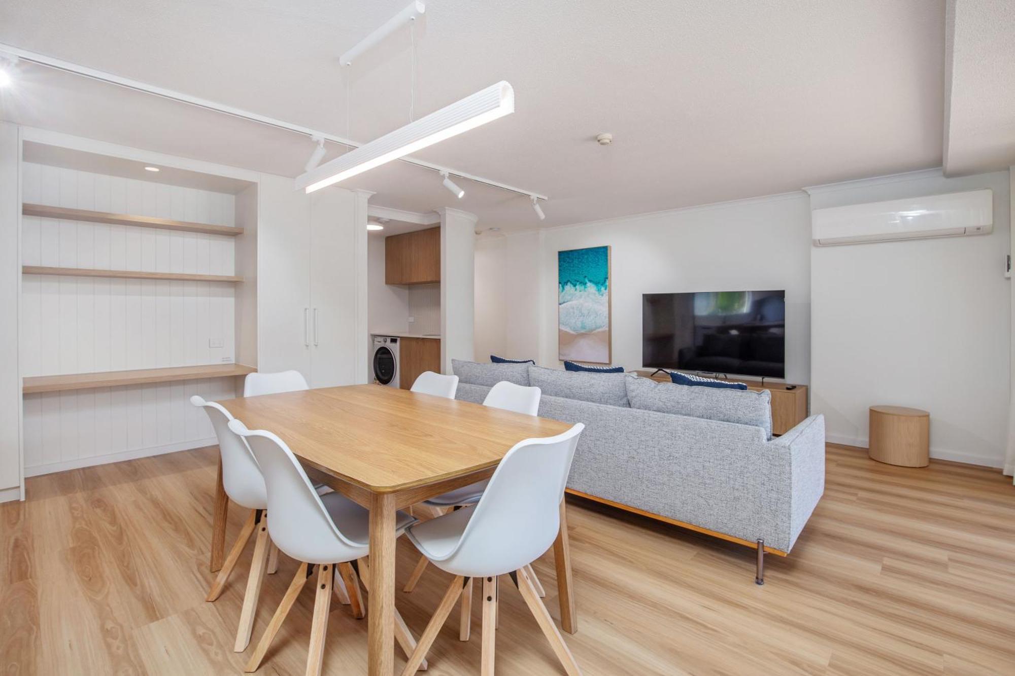 Crystal Beachfront Apartments Gold Coast Esterno foto