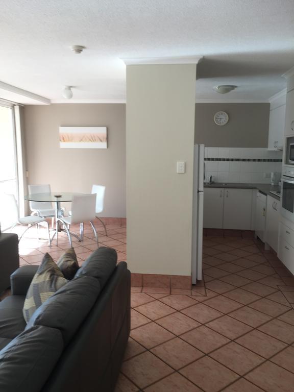 Crystal Beachfront Apartments Gold Coast Esterno foto
