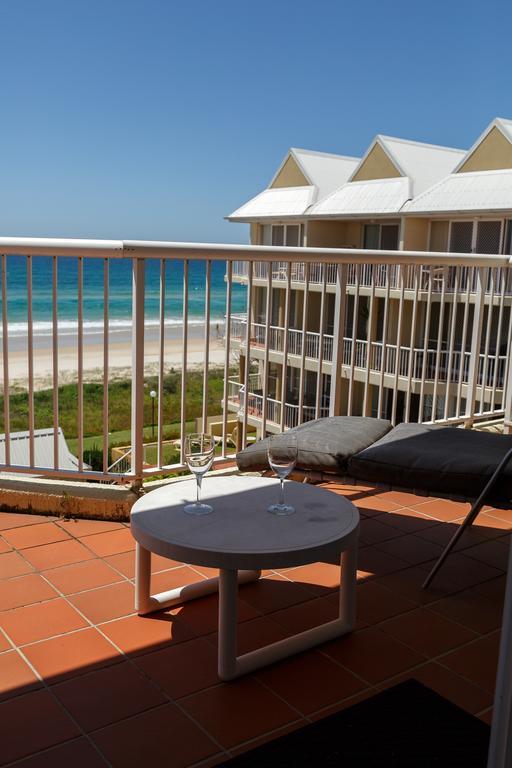 Crystal Beachfront Apartments Gold Coast Esterno foto