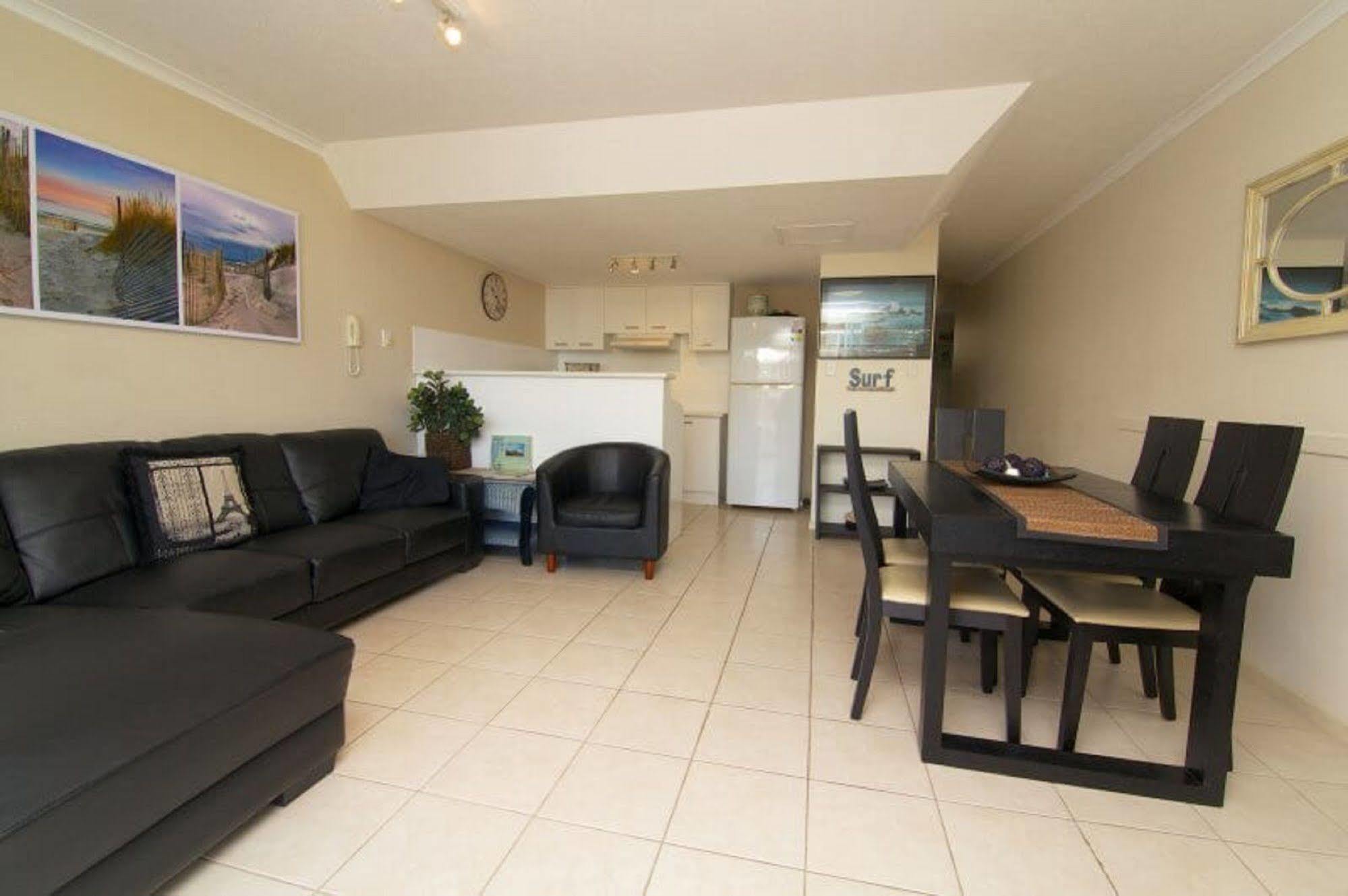 Crystal Beachfront Apartments Gold Coast Esterno foto