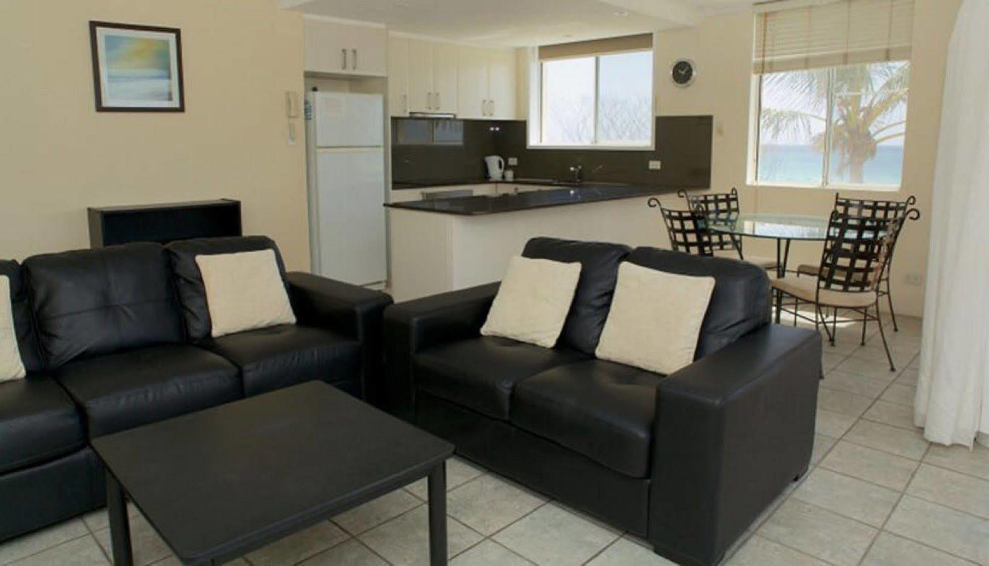 Crystal Beachfront Apartments Gold Coast Esterno foto