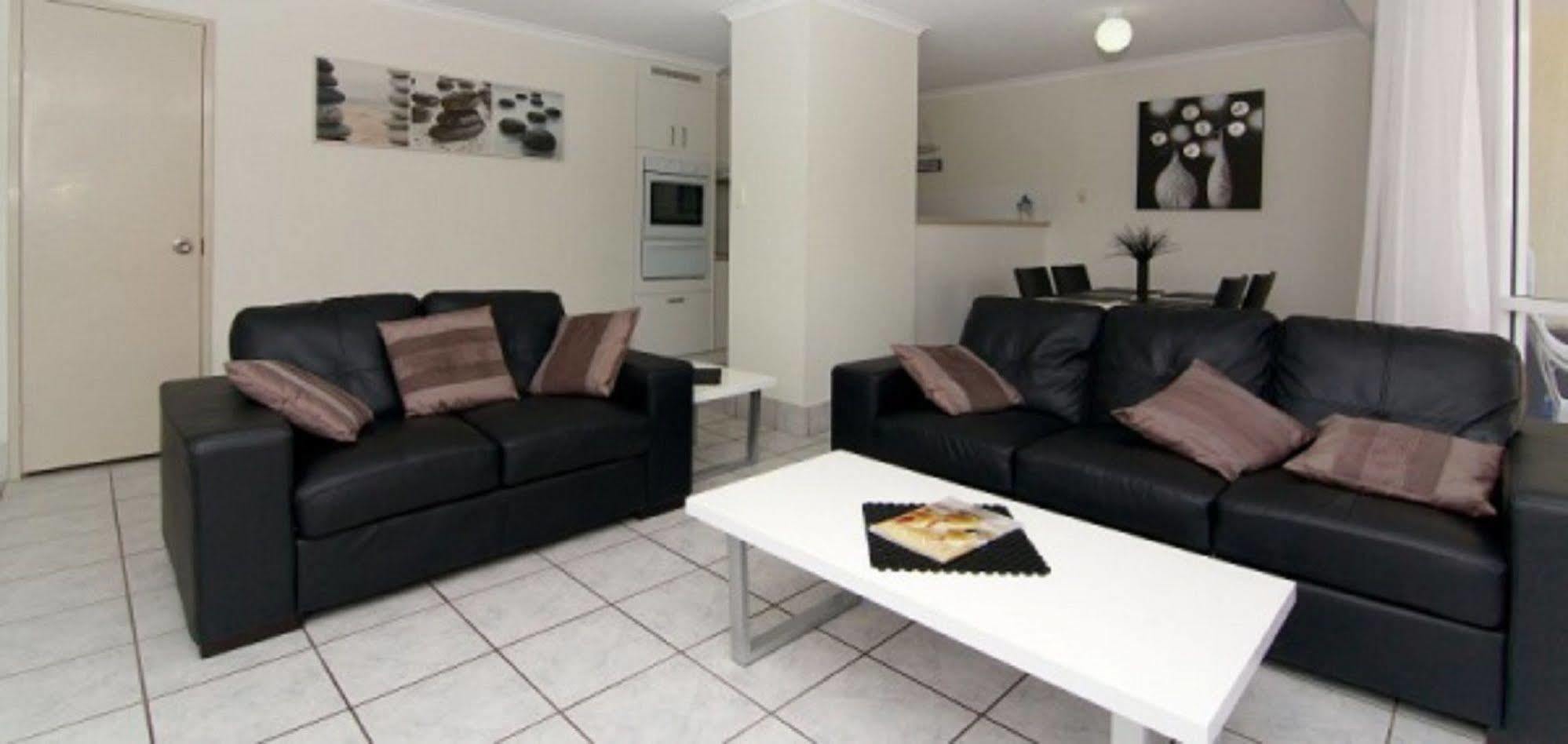 Crystal Beachfront Apartments Gold Coast Esterno foto