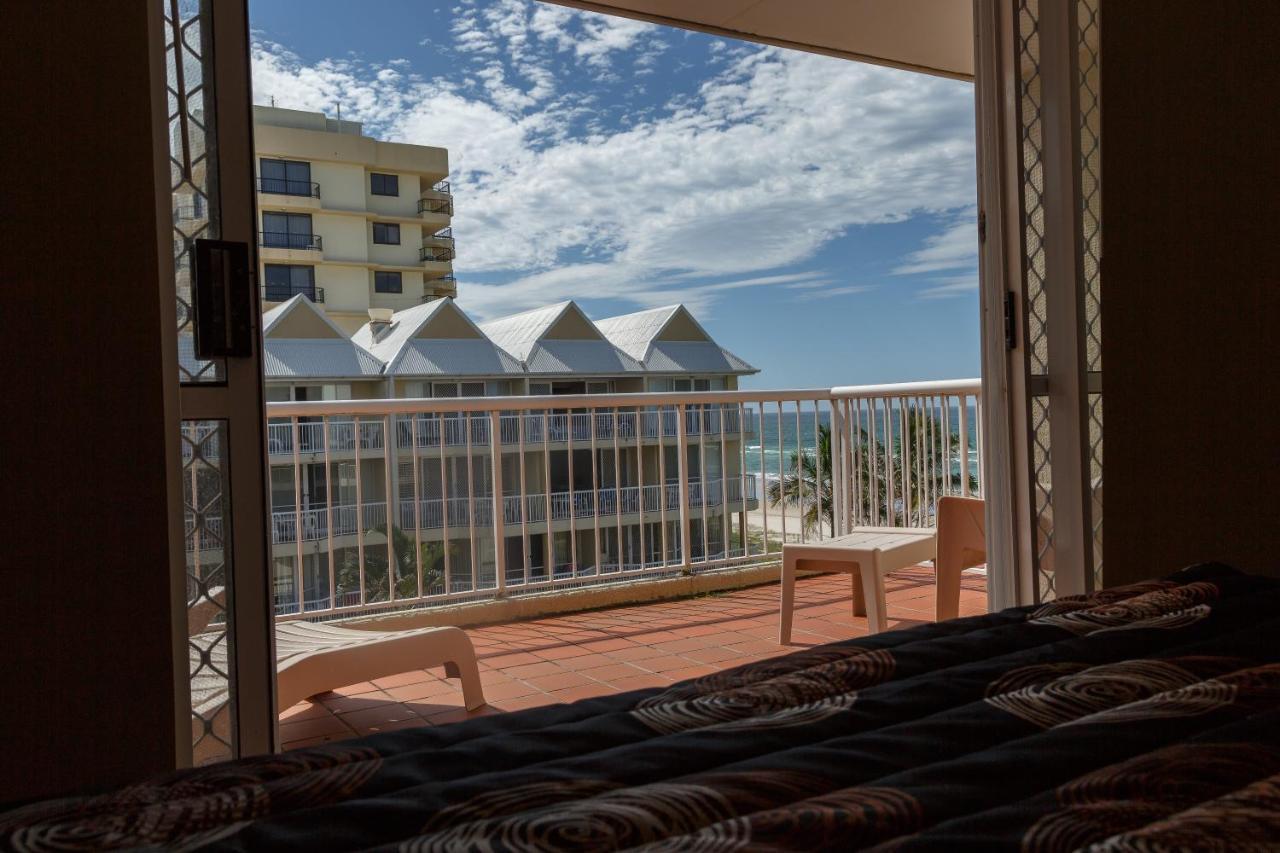 Crystal Beachfront Apartments Gold Coast Esterno foto