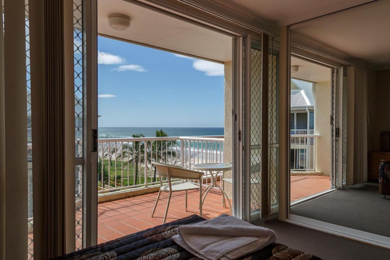 Crystal Beachfront Apartments Gold Coast Esterno foto