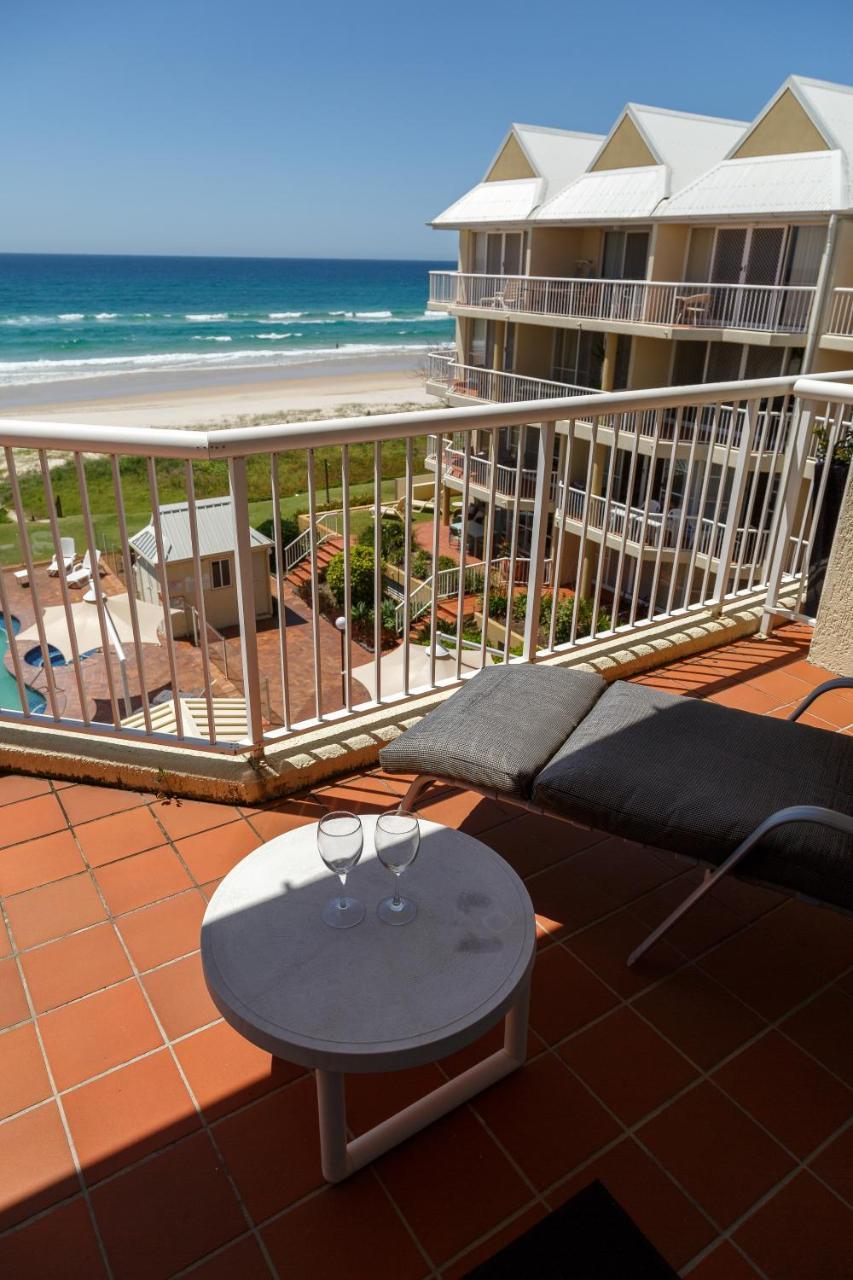 Crystal Beachfront Apartments Gold Coast Esterno foto